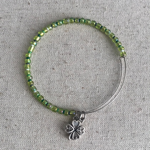 Shamrock expandable bracelet - Picture 2 of 5